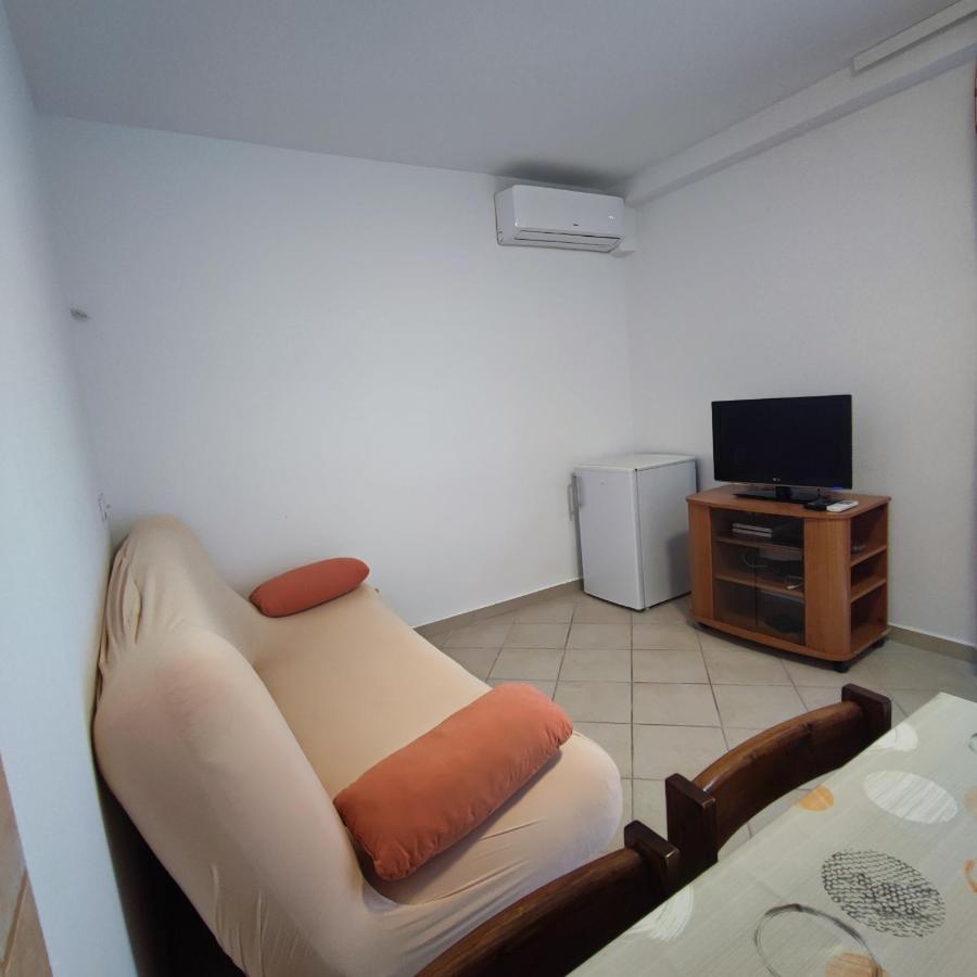 Apartmani Olivera 2 Supetarska Draga Eksteriør billede