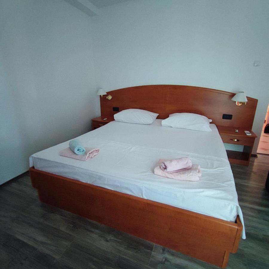 Apartmani Olivera 2 Supetarska Draga Eksteriør billede